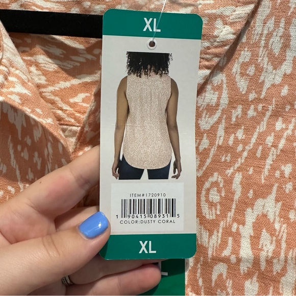 Coral and White Sleeveless Button Down Shirt - Picture 3 of 4